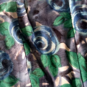 <a title="my caption" href="images/2016-02-naehtrenn13.jpg" rel="lightbox">Dieses Kleid aus guter Schweizer Baumwolle war das Gesellenstück meiner Mutter. Davon trenne ich mich NIEMALS!</a>