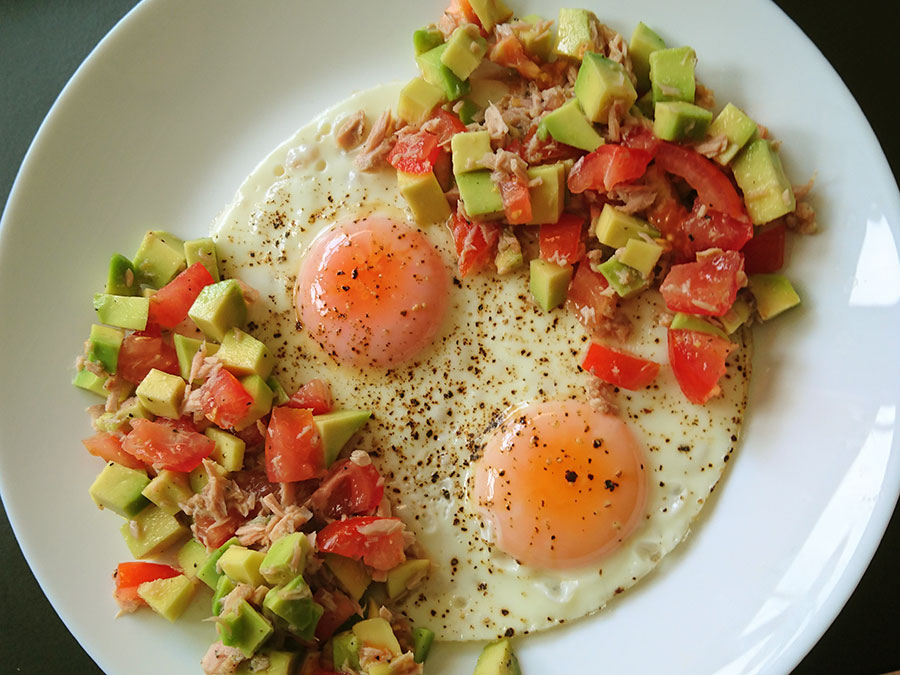 Spiegelei Tomaten Avocado