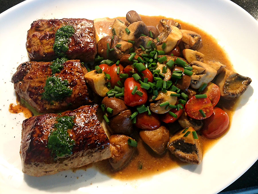 Lamm Champignons Tomaten Basilikum