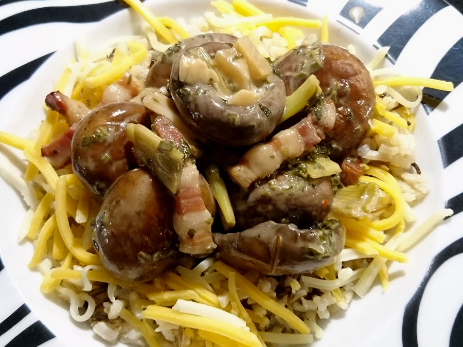 Champignons Schinkenspeck Reis Gouda